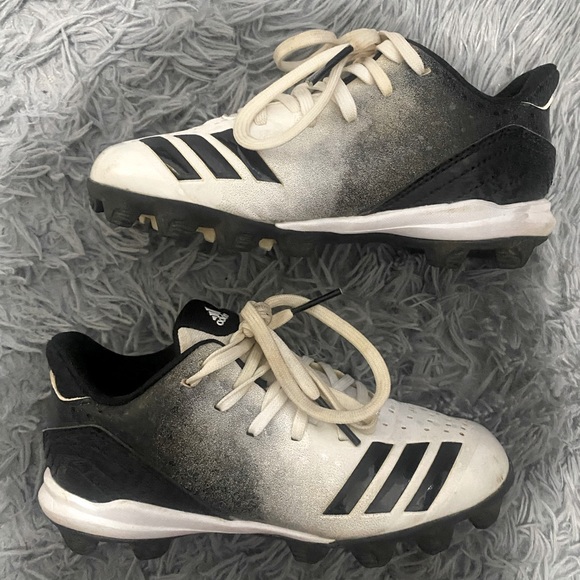 Boy's Adidas baseball cleats size 13k - Picture 2 of 4
